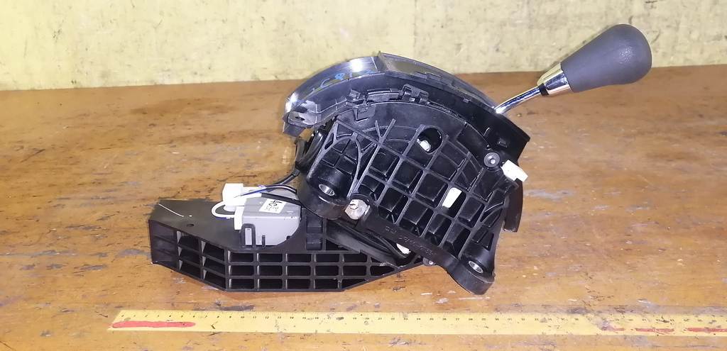 селектор акпп Toyota Ractis 0