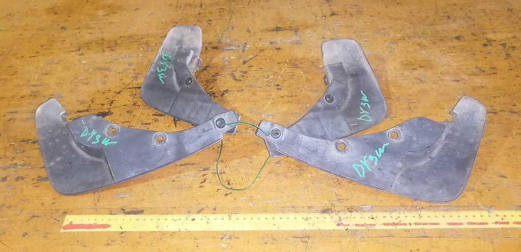 Кузов Mazda Demio 2