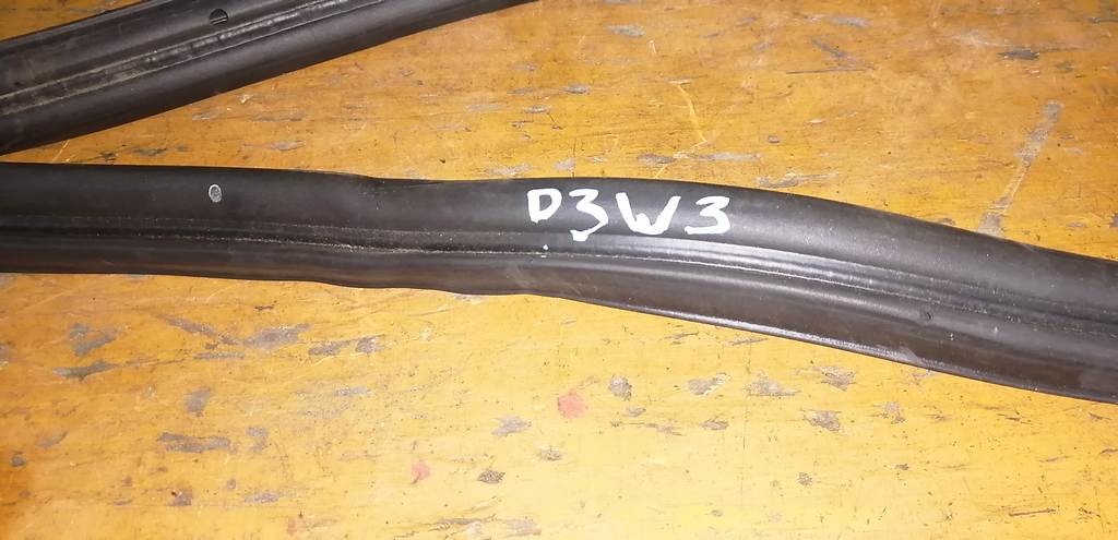 DEMIO DW3W УПЛОТНИТЕЛЬ 5-Й ДВЕРИ Mazda Demio 1