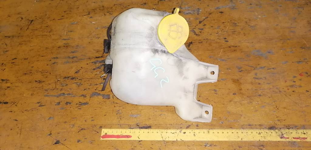 бачок омывателя Subaru Impreza 0