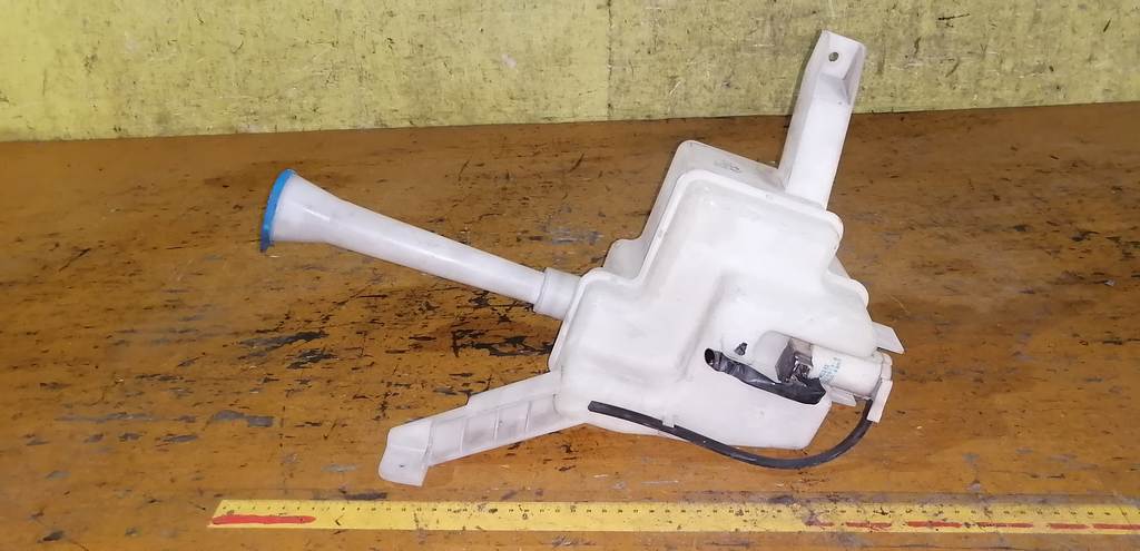 TEANA J31 БАЧОК ОМЫВАТЕЛЯ С МОТОРЧ. Nissan Teana 1