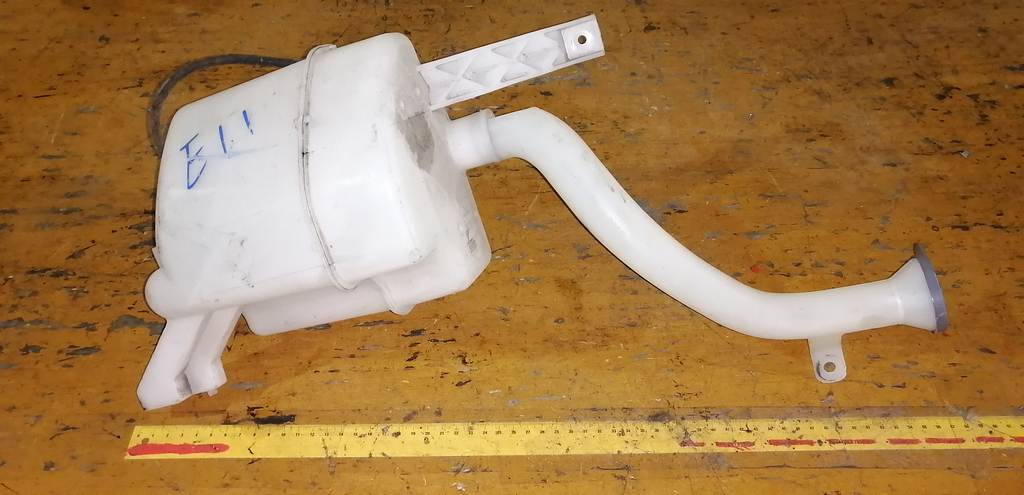 бачок омывателя Nissan Note 0