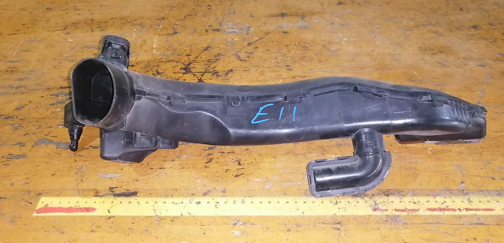 воздухозаборник Nissan Note 0