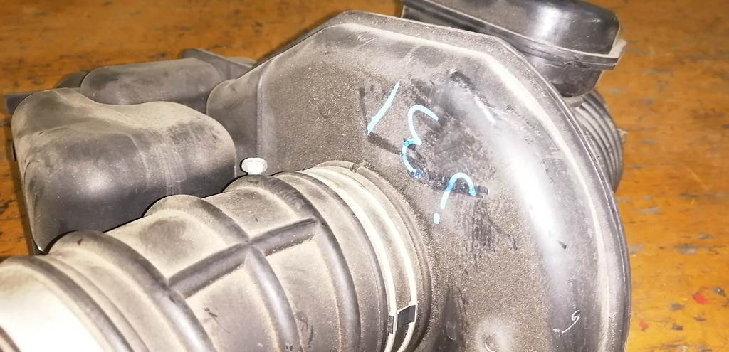 TEANA J31 ГОФРА ВОЗДУШНОГО ФИЛЬТРА Nissan Teana 1