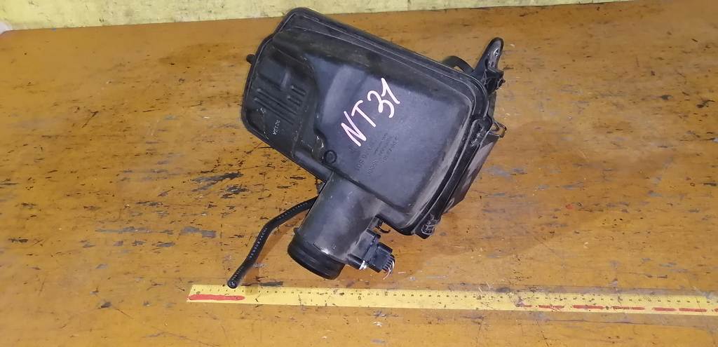 корпус воздушного фильтра Nissan X-Trail 0