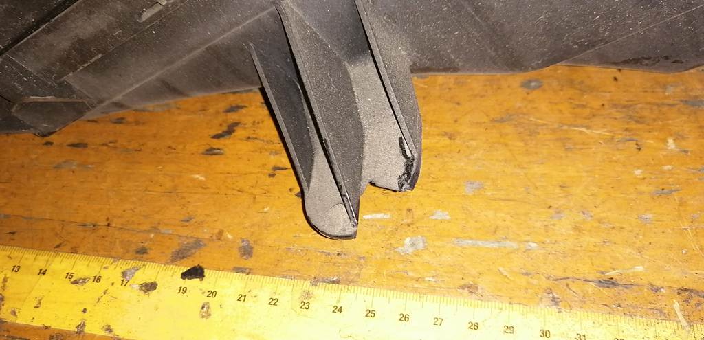 корпус воздушного фильтра Nissan Teana 3