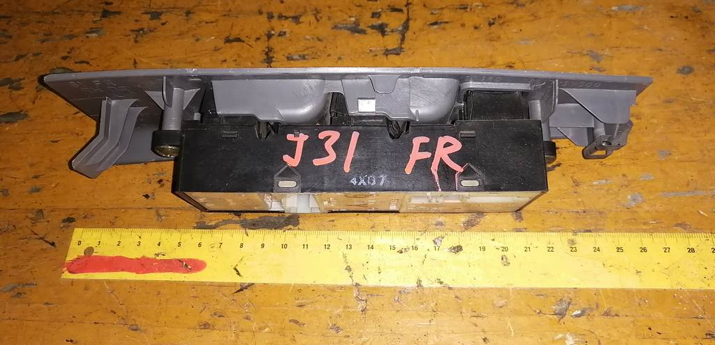 TEANA J31 БЛОК УПР.СТЕКЛОПОДЪЕМНИКАМИ Nissan Teana 1