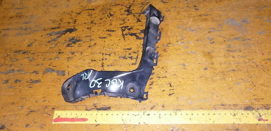 крепеж бампера Toyota Passo 0