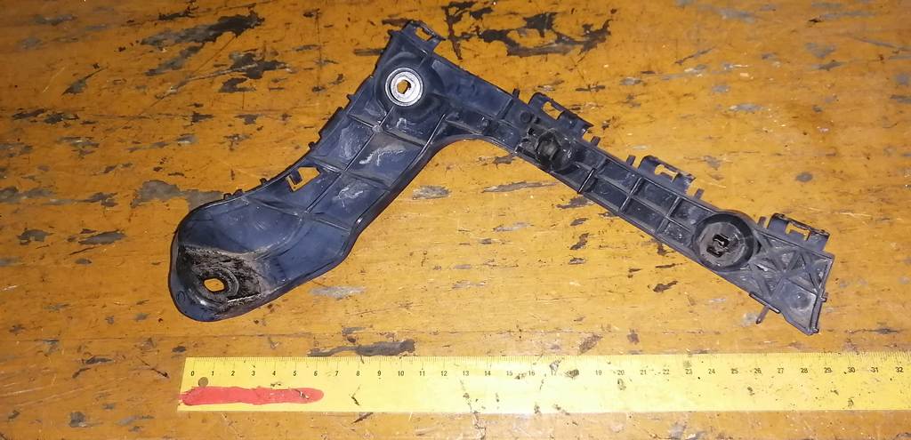 PASSO KGC30 КРЕПЕЖ БАМПЕРА ЗАДНИЙ ЛЕВЫЙ Toyota Passo 4