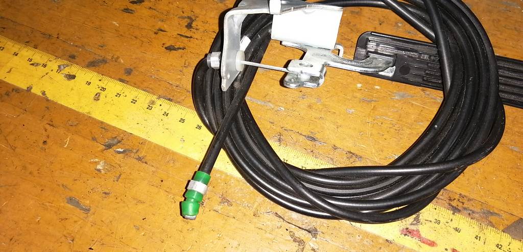 SOLIO MA15S ТРОС ЛЮЧКА БЕНЗОБАКА Suzuki Solio 1