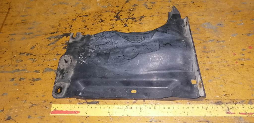 AXELA BL5FP ЗАЩИТА ДВС ПЕРЕДНЯЯ ЛЕВАЯ Mazda Axela 1