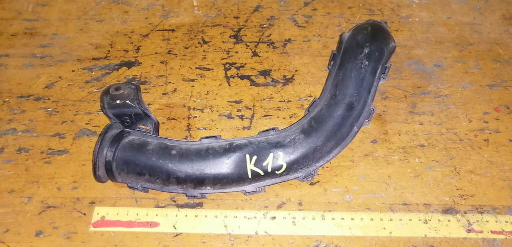 воздухозаборник Nissan March 0