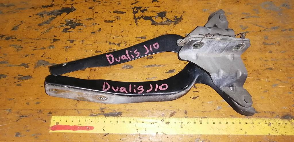 петля капота Nissan Dualis 0