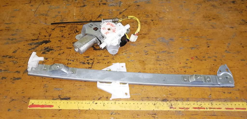 мотор стеклоподъемника Mazda Demio 0