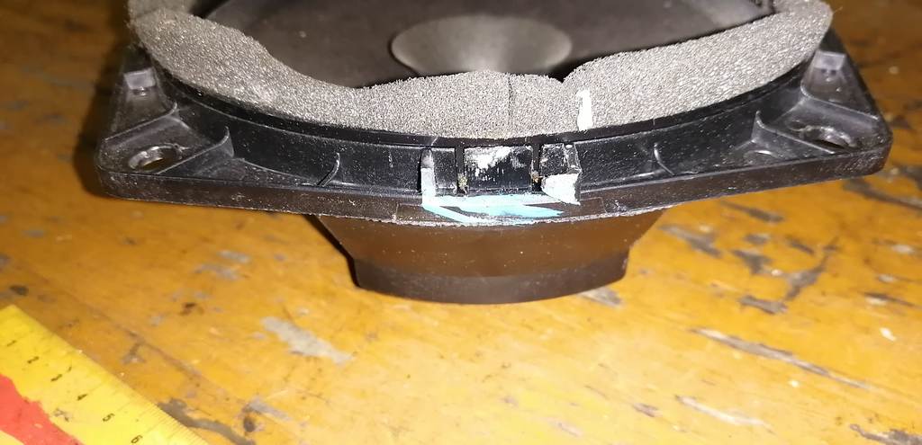 динамик Mitsubishi Pajero Mini 3