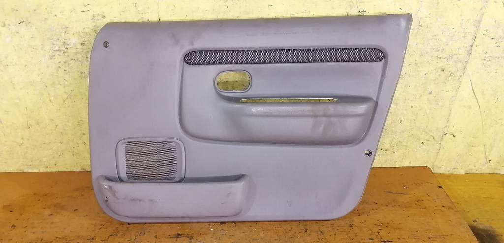 обшивка дверей Mazda Demio 0