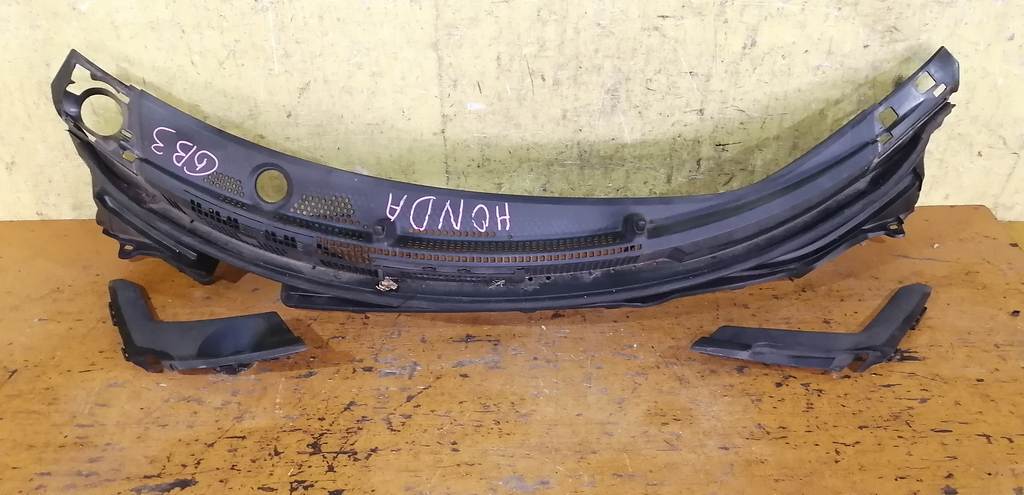 жабо Honda Freed 0