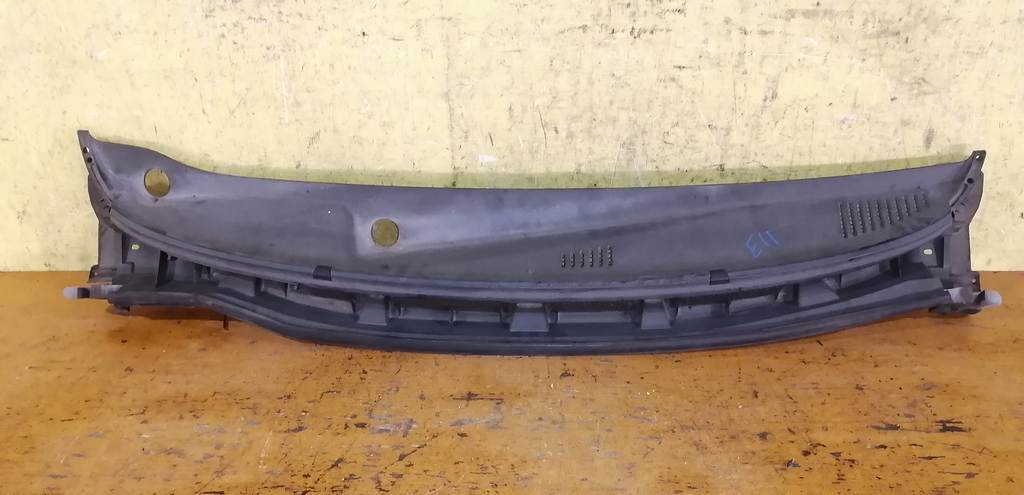 жабо Nissan Note 0