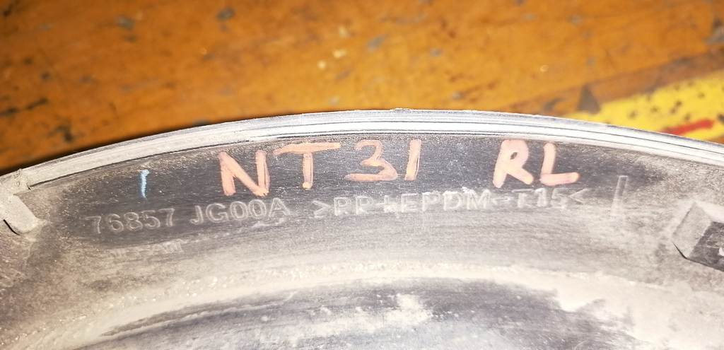 X-TRAIL NT31 НАКЛАДКА НА КРЫЛО ЗАДНЯЯ ЛЕВАЯ Nissan X-Trail 1