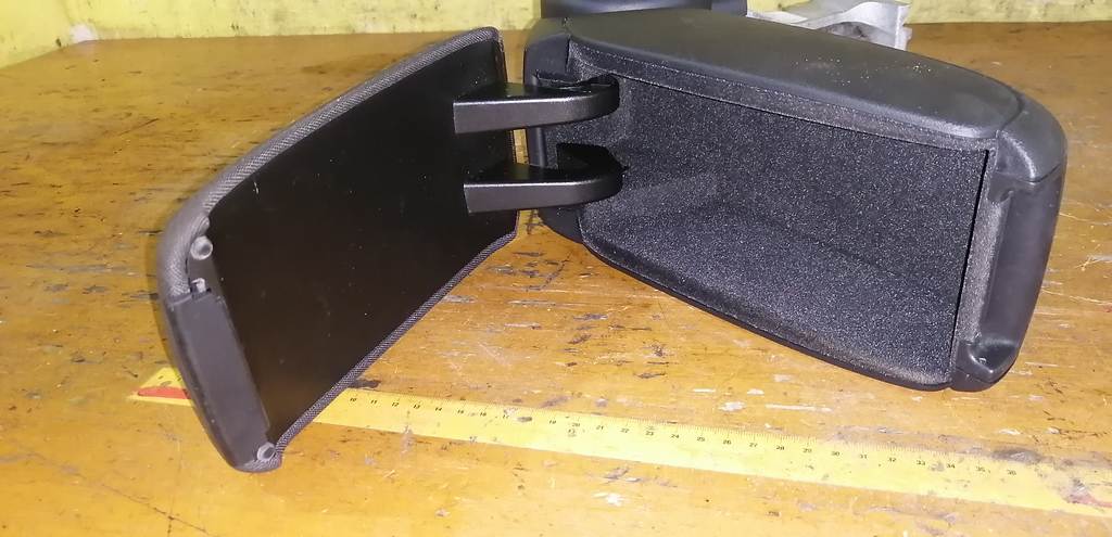 AUDI A3 ПОДЛОКОТНИК 8P0864207 Audi A3 4