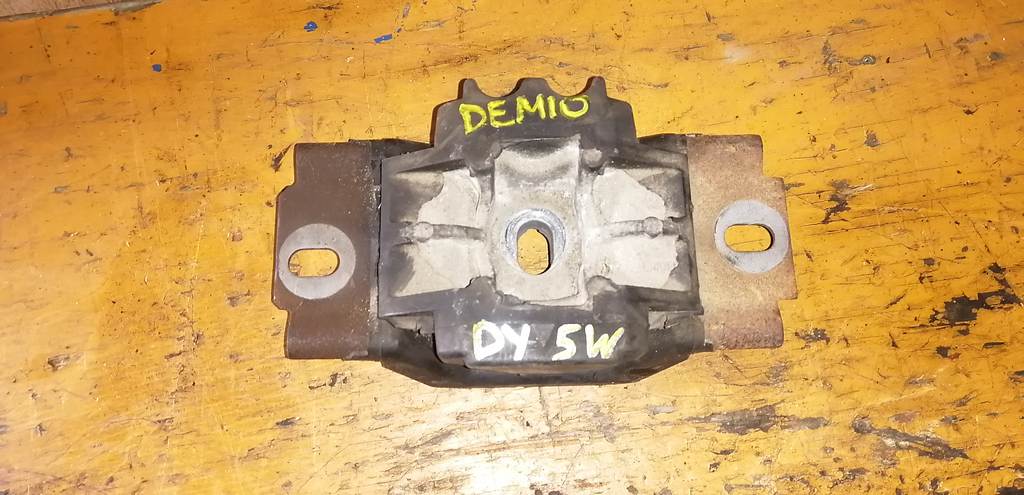 подушка двигателя Mazda Demio 0