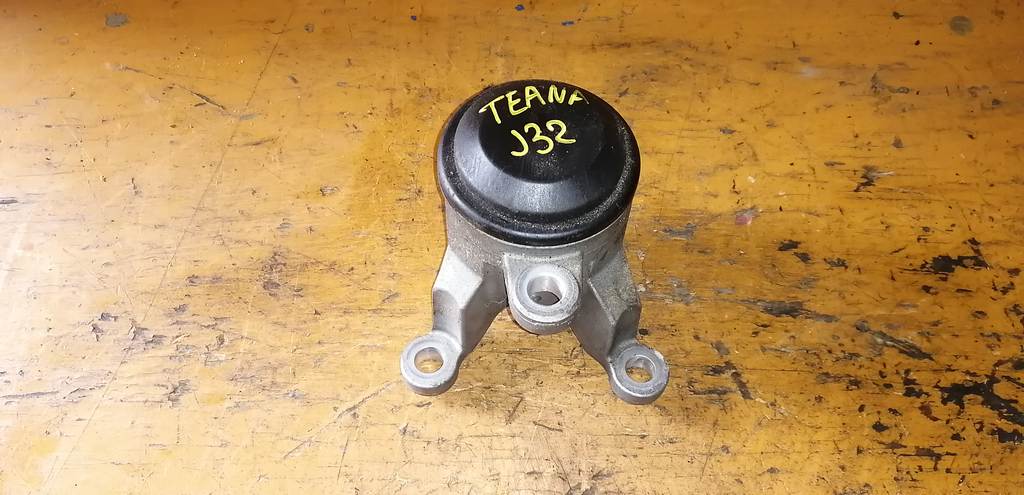 подушка двигателя Nissan Teana 0