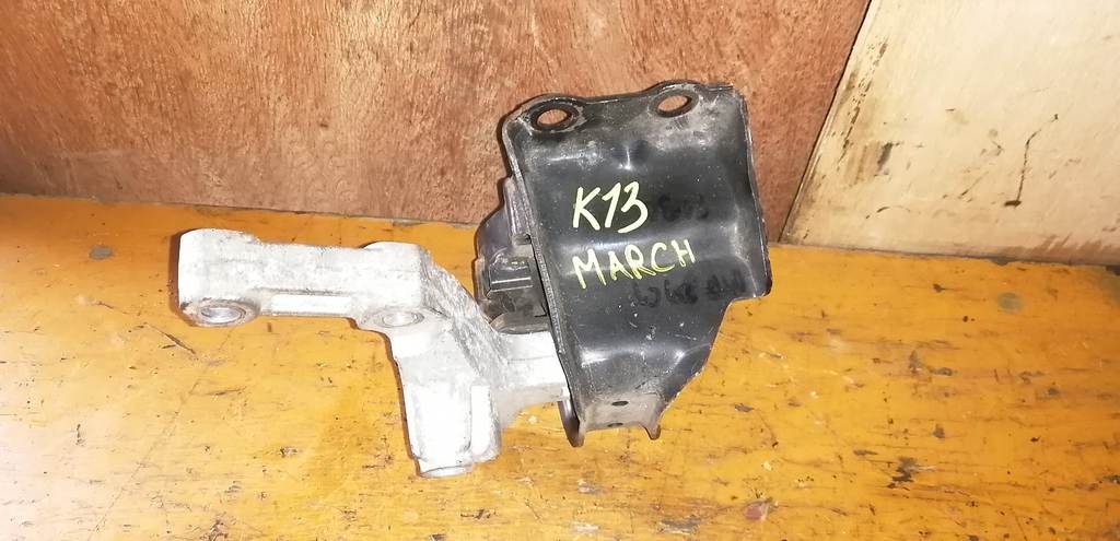 подушка двигателя Nissan March 0