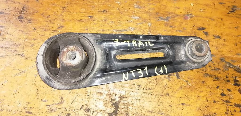 подушка двигателя Nissan X-Trail 0