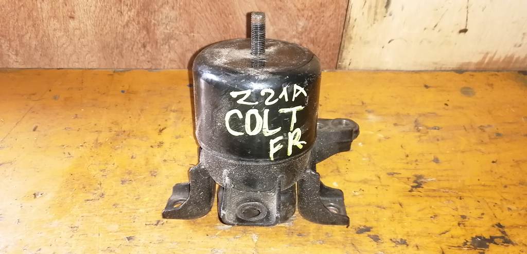 подушка двигателя Mitsubishi Colt 0