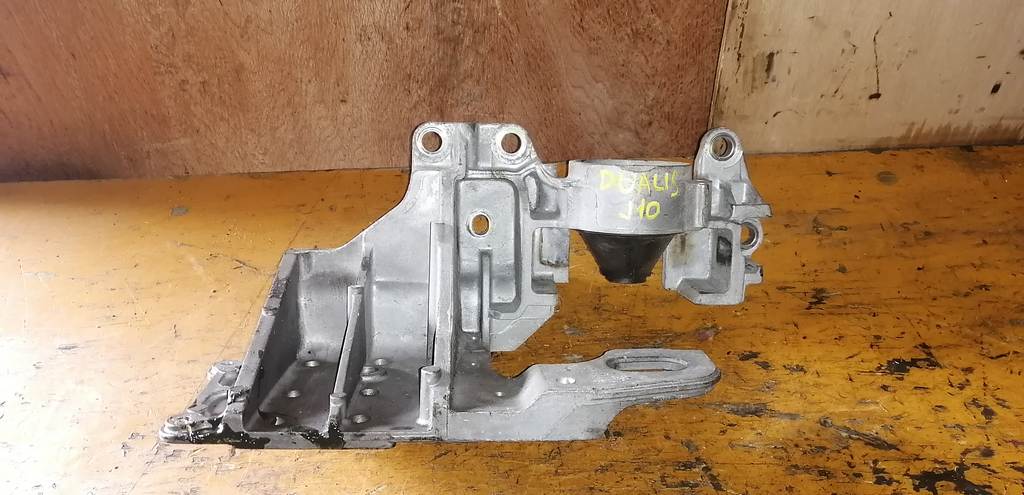 подушка двигателя Nissan Dualis 0