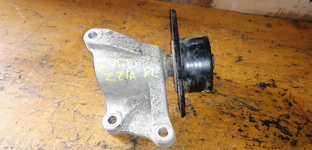 подушка двигателя Mitsubishi Colt 0