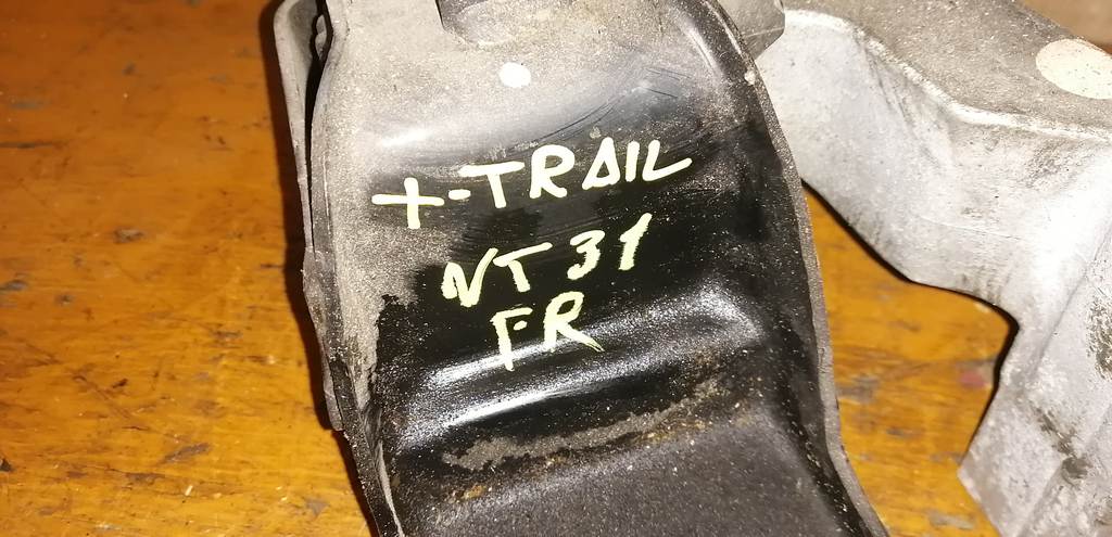 X-TRAIL NT31 ПОДУШКА ДВС ПЕРЕДНЯЯ ПРАВАЯ Nissan X-Trail 1