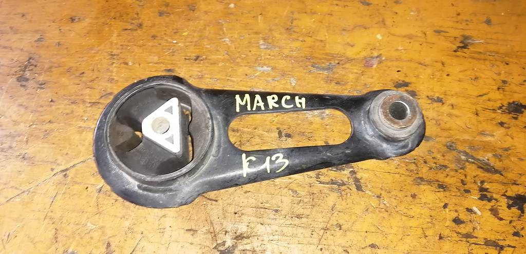 подушка двигателя Nissan March 0