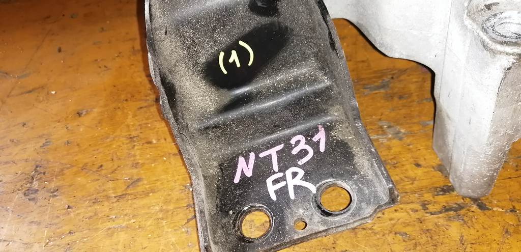 X-TRAIL NT31 ПОДУШКА ДВС ПЕРЕДНЯЯ ПРАВАЯ 1 Nissan X-Trail 1