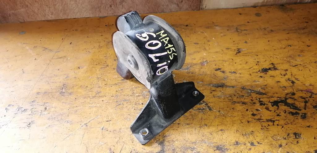 подушка двигателя Suzuki Solio 0
