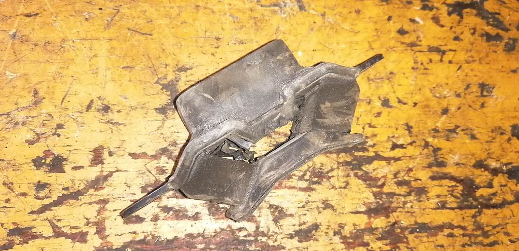 MARCH K13 ПОДУШКА ДВС ЛЕВАЯ Nissan March 1