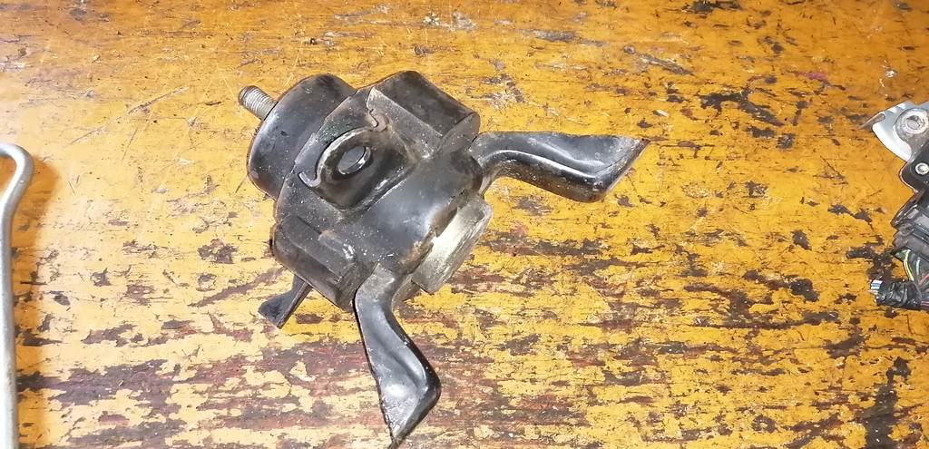 Двигатель Mazda MPV 2