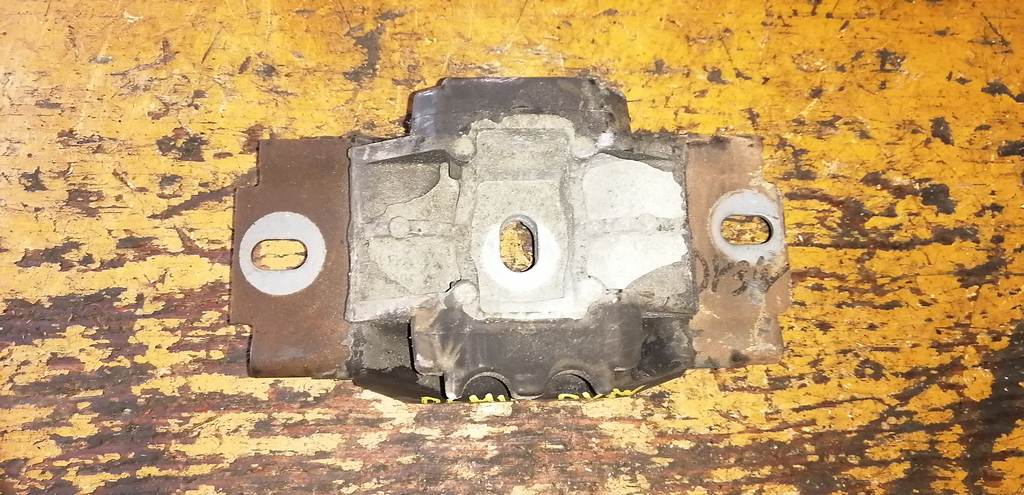 DEMIO DY3W ПОДУШКА ДВС ЛЕВАЯ Mazda Demio 1