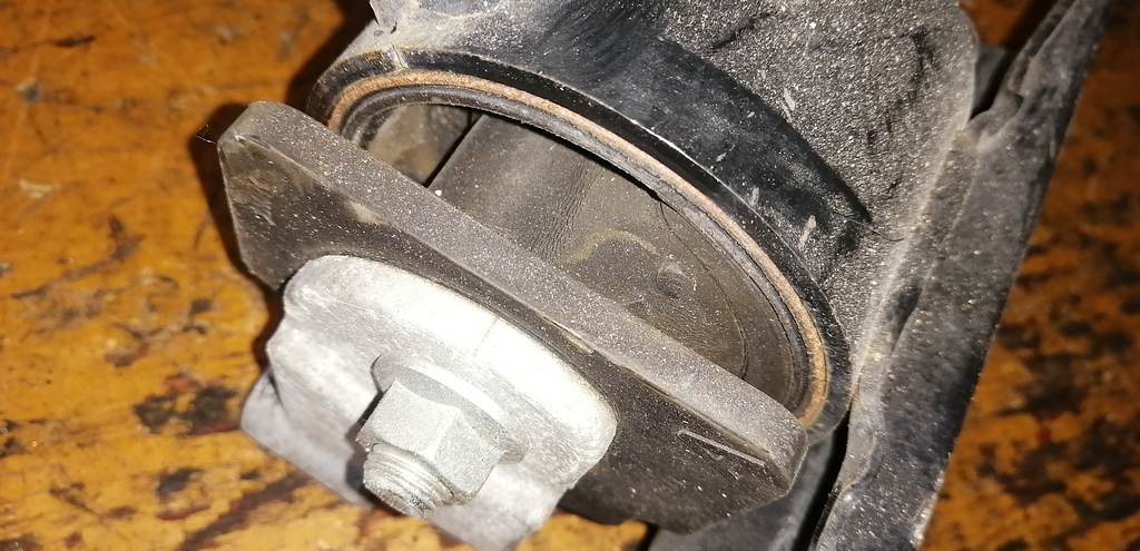 Двигатель Mitsubishi Outlander 2