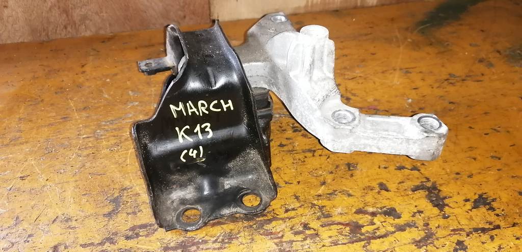подушка двигателя Nissan March 0