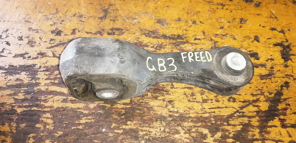 подушка двигателя Honda Freed 0