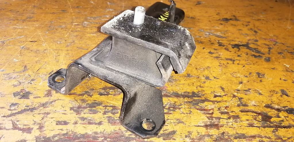 PAJERO MINI H58A ПОДУШКА ДВС ПРАВАЯ Mitsubishi Pajero Mini 1