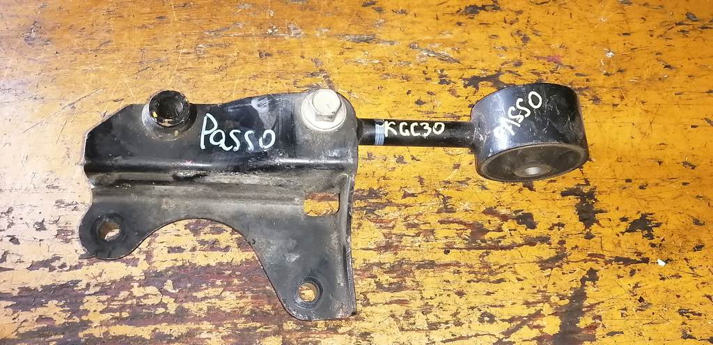 подушка двигателя Toyota Passo 0