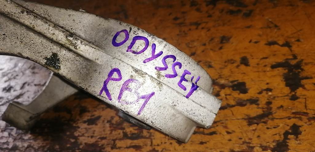 ODYSSEY RB1 ПОДУШКА ДВС ЗАД. Honda Odyssey 1