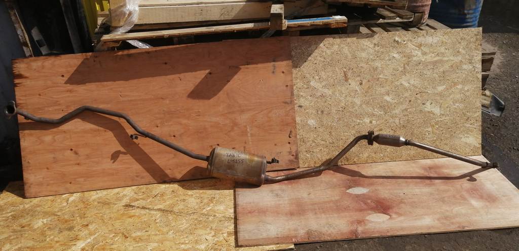 глушитель Daihatsu Tanto 0