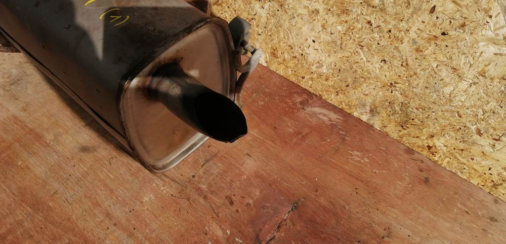 глушитель Nissan Note 3