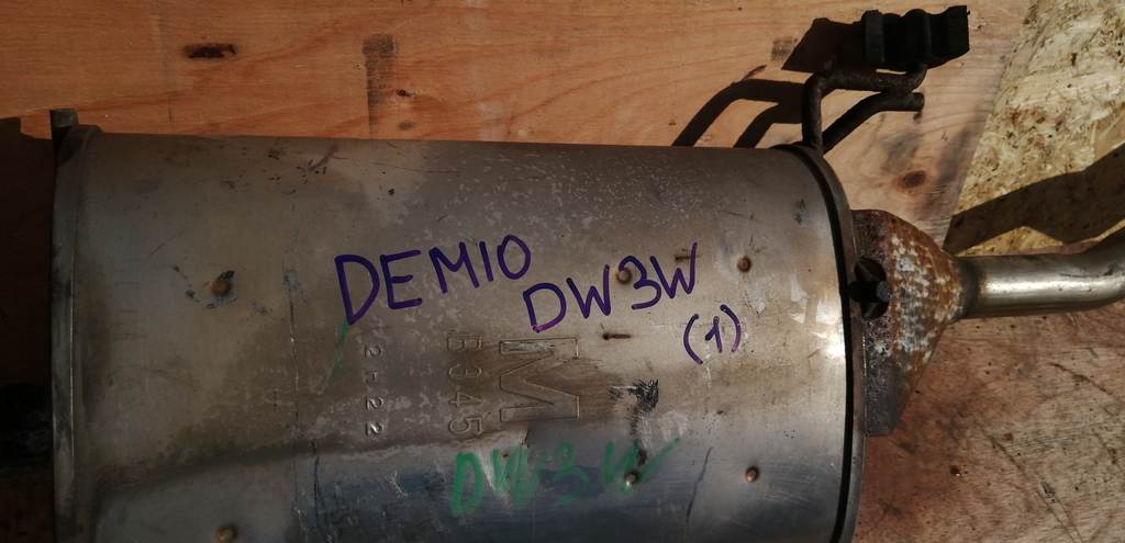 DEMIO DW3W ГЛУШИТЕЛЬ 1 Mazda Demio 1