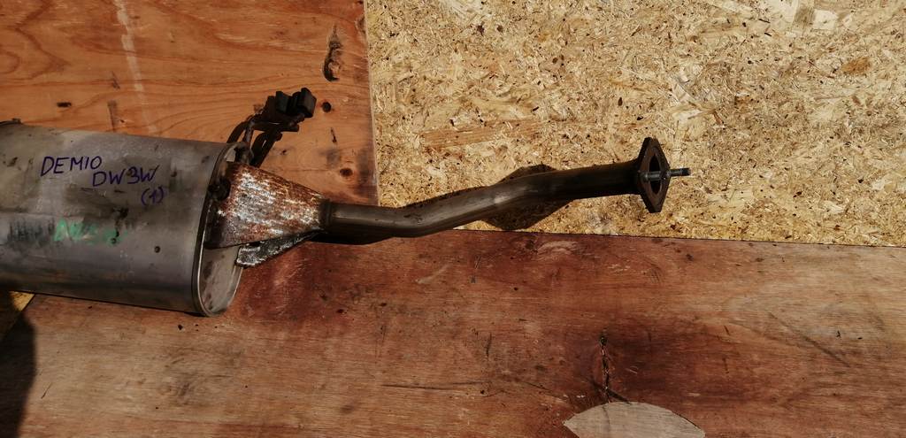 глушитель Mazda Demio 3