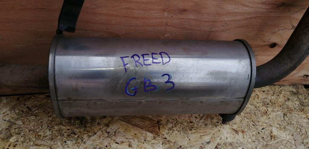FREED GB3 ГЛУШИТЕЛЬ Honda Freed 1