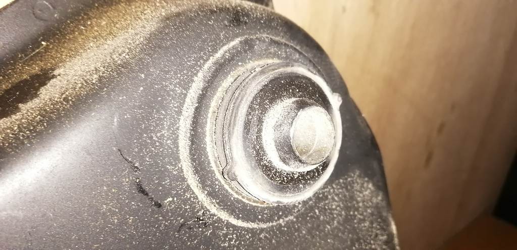 балка Nissan Note 3